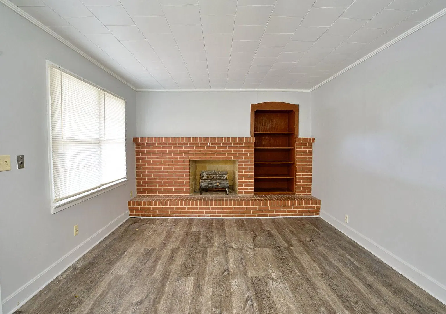 2826 Norwood Avenue, Anniston AL 36201 — Photo 2