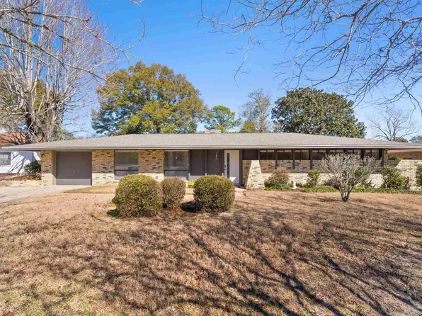 4110 Lynn Ora Dr, Pensacola, FL 32504