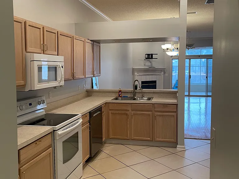 Kitchen 1