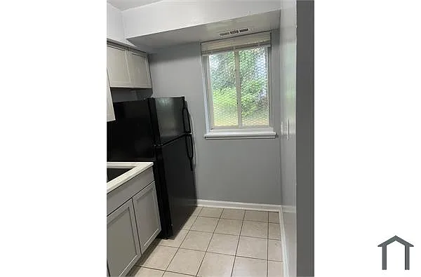 Photo 2 of 15 - 5324 C St SE #101 - Washington, DC Building Photo - 5324 C St SE #101