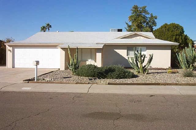 2nd image of 4726 W Sunnyside Drive