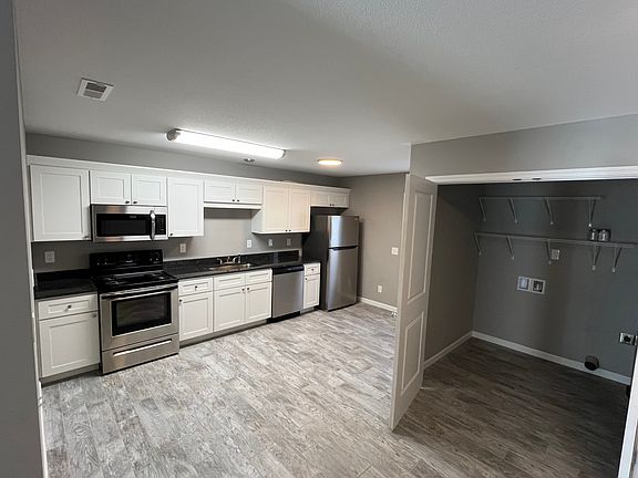 5th image of 8392 Shallow Bay Dr #20