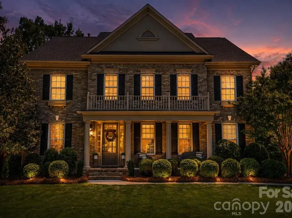 2301 Worthington Dr, Matthews, NC 28104