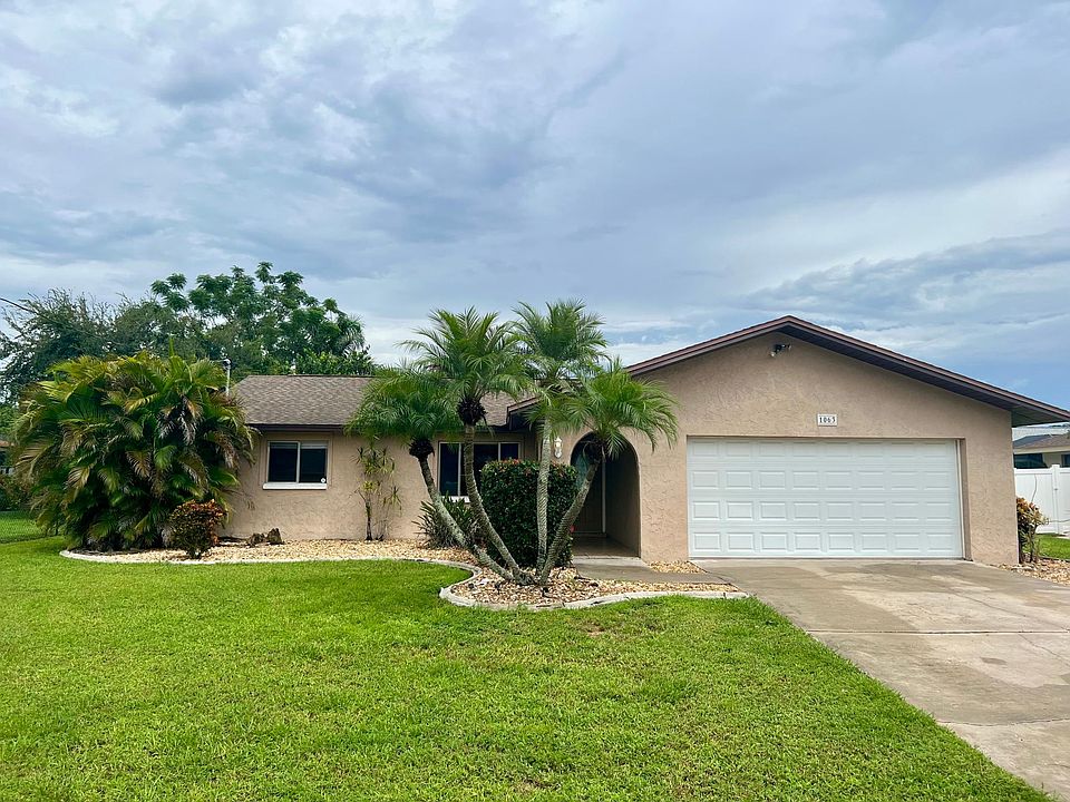 1st image of 1063 SE 20th Pl