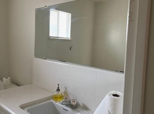 671 E San Carlos Ave, Fresno, CA 93710