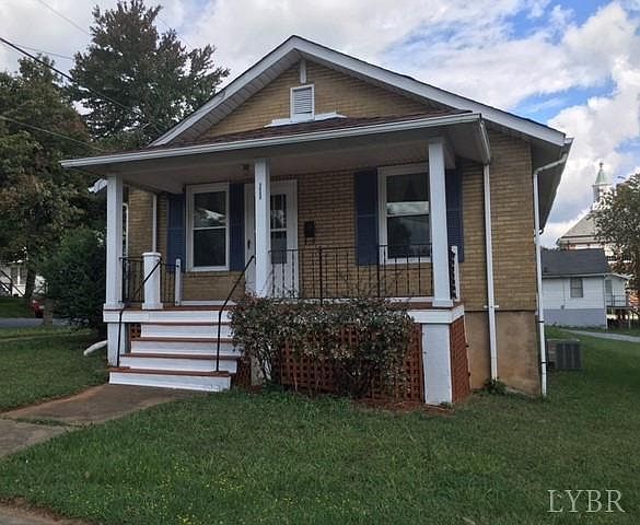 1st image of 1000 Oakley Ave