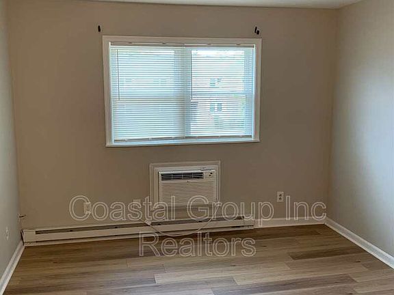4th image of 1438 Kingston Ave APT 6