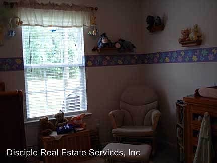 2nd image of 172 Blue Lake St