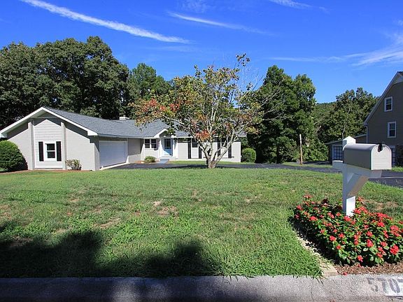 5th image of 5707 River Glade Dr