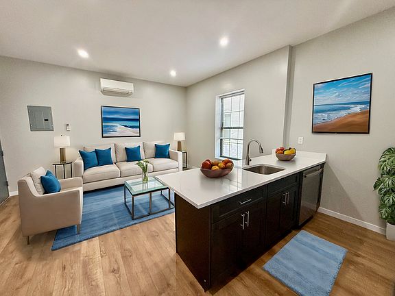 4th image of 3045 35th St #2