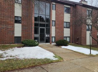 3396 Devonwood Hls NE, Grand Rapids, MI 49525