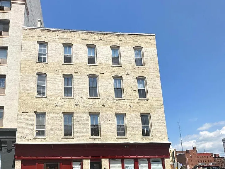 64 W Antietam St #7 — Photo 1