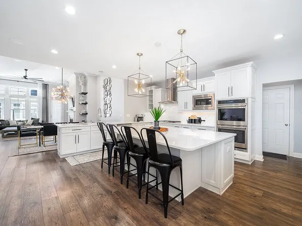 68 Lawley Dr, Lincroft, NJ 07738