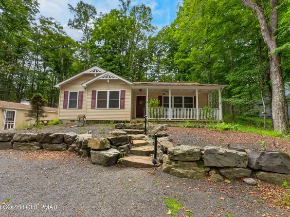 212 Eyota Dr, Pocono Lake, PA 18347