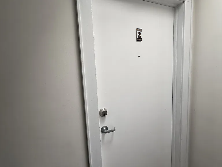 1020 Raritan Ave — Photo 15