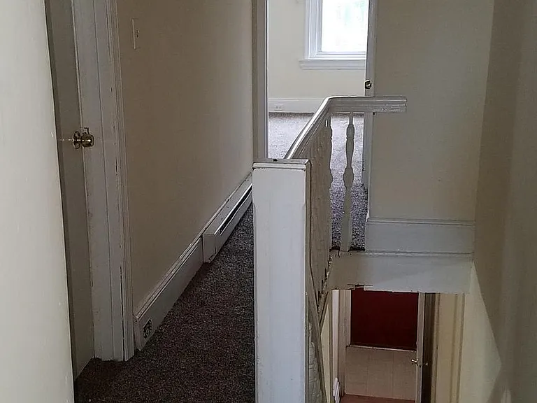 3046 Clifford St — Photo 6