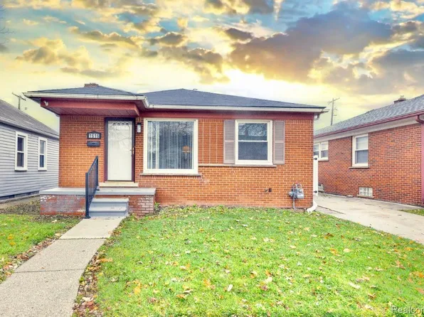 1616 Richmond Ave, Lincoln Park, MI 48146