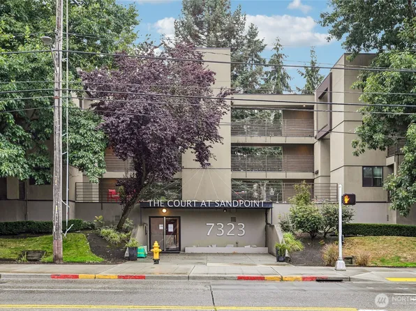7323 Sand Point Way NE #106, Seattle, WA 98115