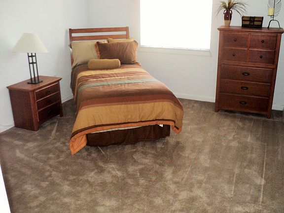 4th image of 5615 Louis Xiv Ct APT C