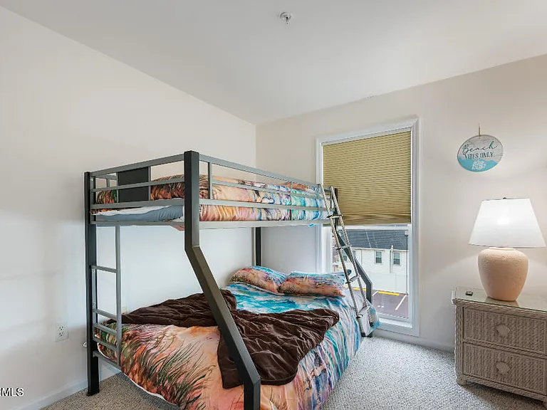 32 Webster Ave #5 — Photo 15