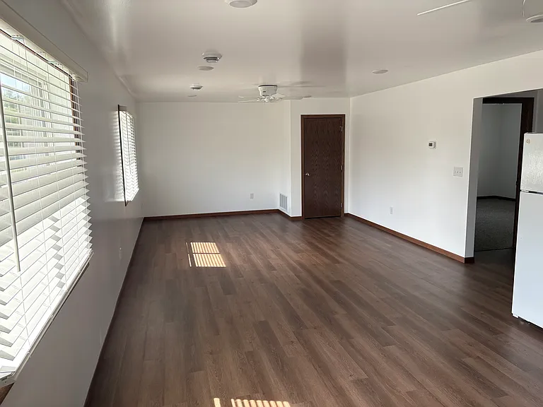 115 Benzel Ave SW — Photo 5