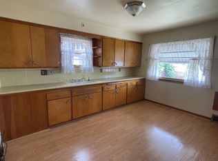 4255 N 18th St, Milwaukee, WI 53209