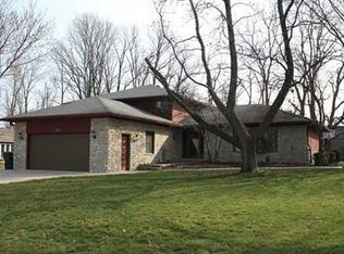 571 S Restin Rd, Greenwood, IN 46142
