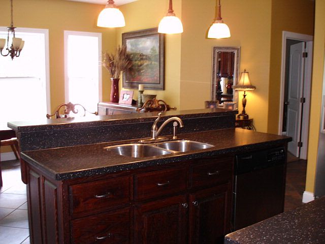 1st image of 306 Bills Dr