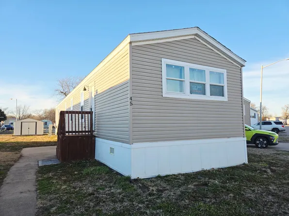 45 N Arapaho Dr #B045, Wichita, KS 67219