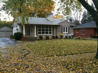 17825 Beechwood Ave, Beverly Hills, MI 48025