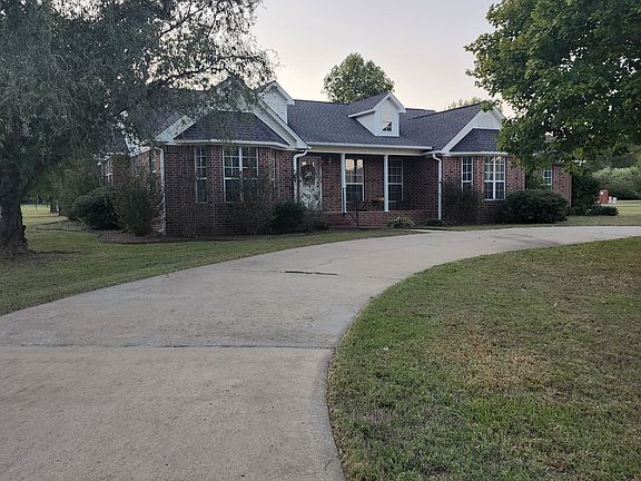 2nd image of 545 Walleye Dr