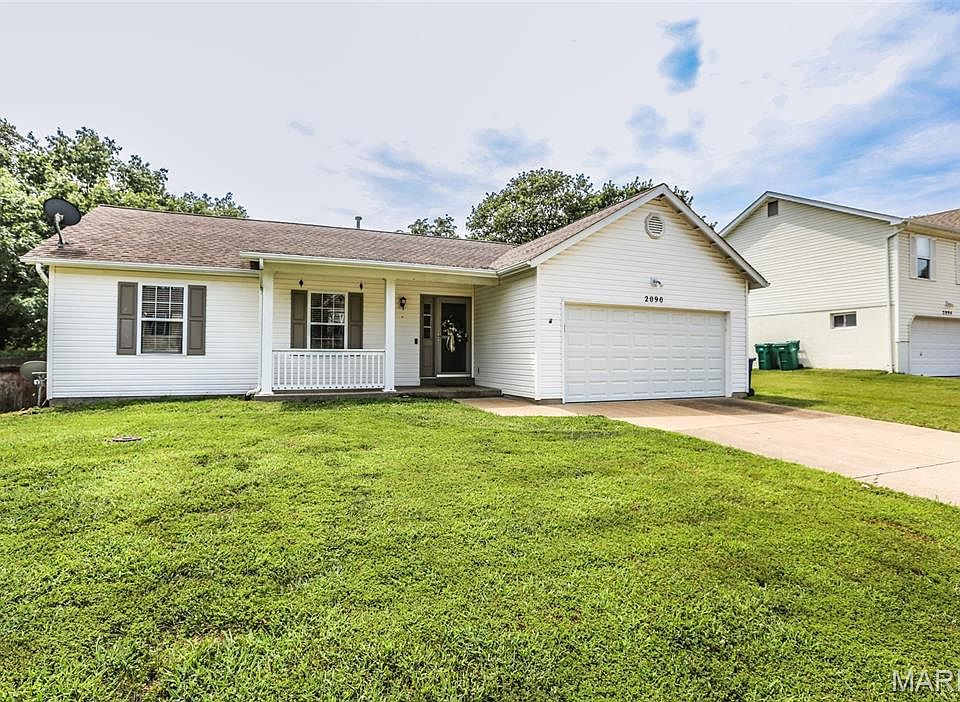 1st image of 2090 Birchwood Dr