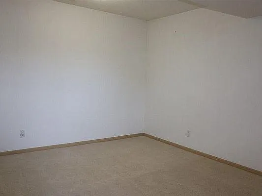 10866 Weber St — Photo 9