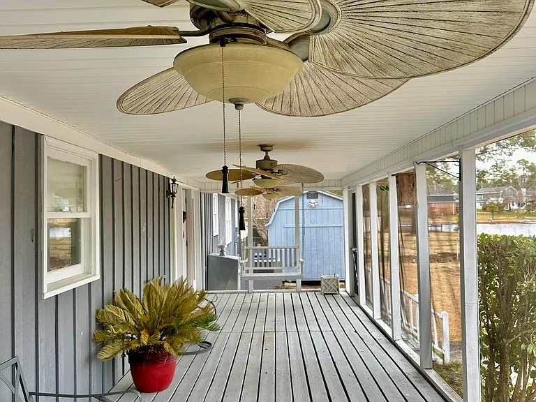 216 Leonard Cir — Photo 13
