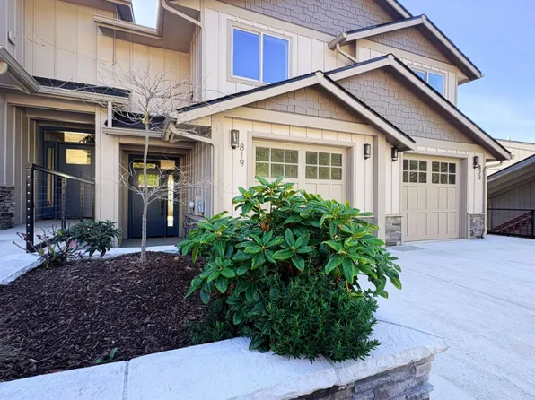 811-829 SW 13th St, Newport, OR