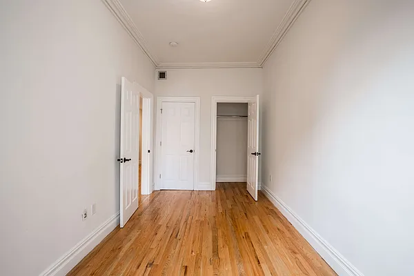 Rented by Nooklyn NYC LLC | media 44