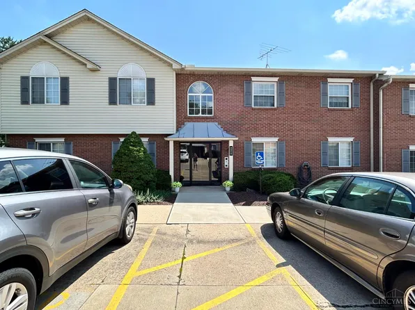 5232 Farm House Ln Unit 37, Cincinnati, OH 45238