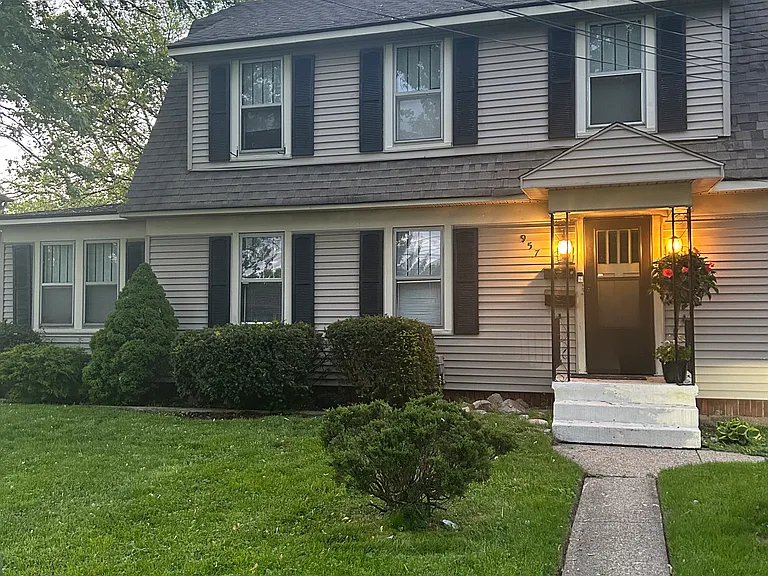 957 Vassar Dr #1 — Photo 1