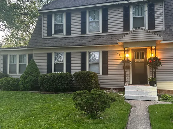 957 Vassar Dr #1, Kalamazoo, MI 49001