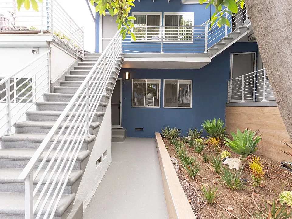 2241 Virginia Ave #2
