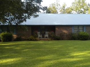 472 Davis Rd, Pembroke, GA 31321