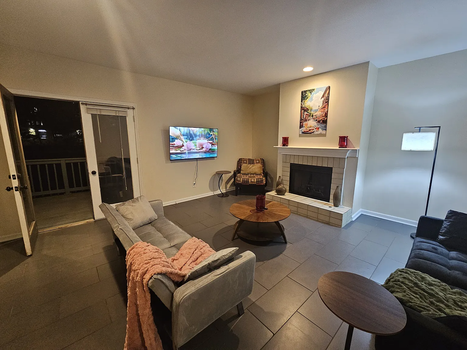 1168 14th Pl NE — Photo 3