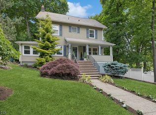 36 Draper Ter, Montclair, NJ 07042
