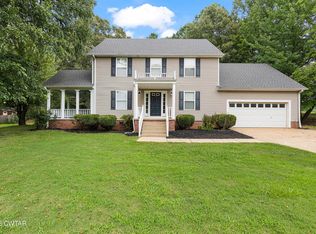 157 High Oaks Dr, Jackson, TN 38305