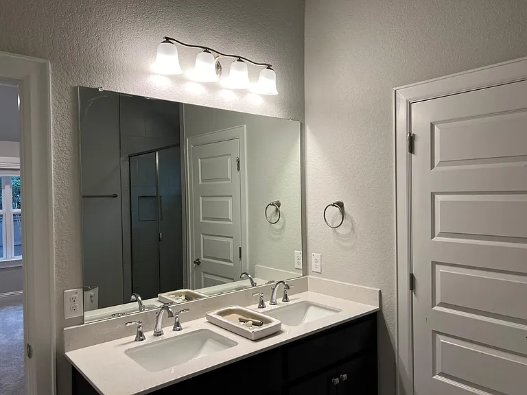 2605 Sam Bass Rd #32 — Photo 19