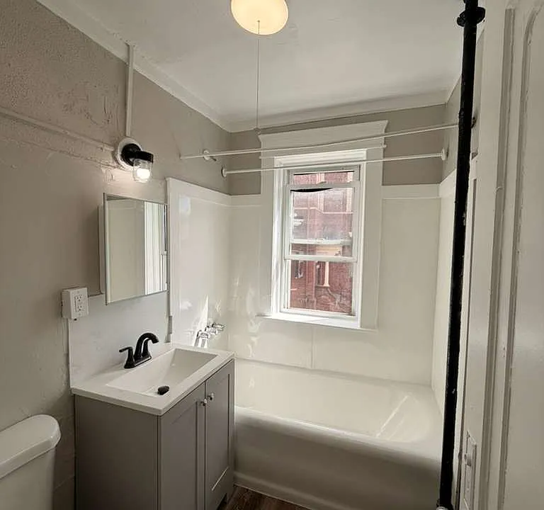 49 School St #8