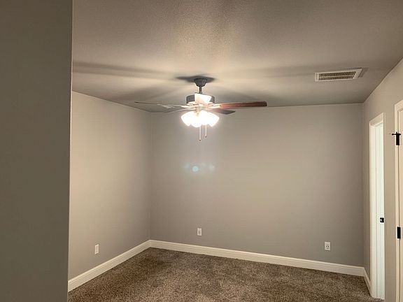 4th image of 6090 NW Hancock St