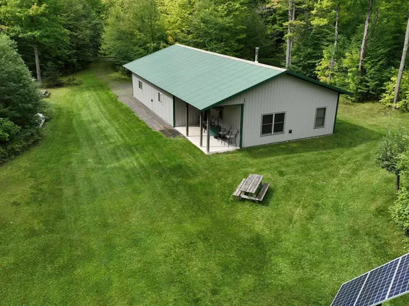 130 State Highway 2, Iron River, MI 49935