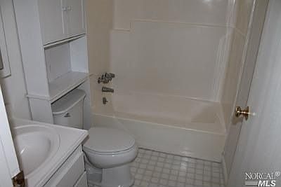 5th image of 2062 Primrose Dr