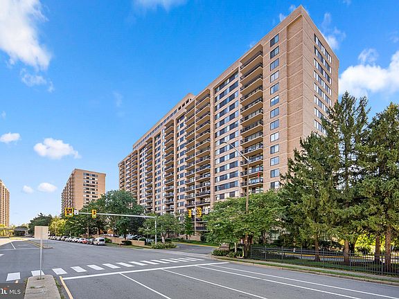 2nd image of 3709 S George Mason Dr APT 1203